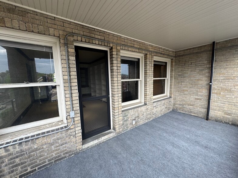 More Photos Of 229 S Maple Ave, Greensburg Office For Lease