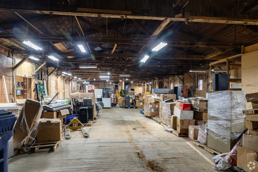 More Photos Of 151 Harrison St, Athol Manufacturing For Sale