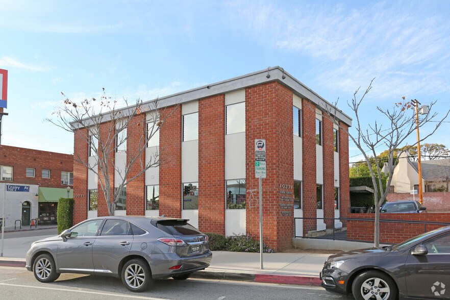 More Photos Of 10231 Santa Monica Blvd, Los Angeles Medical For Sale