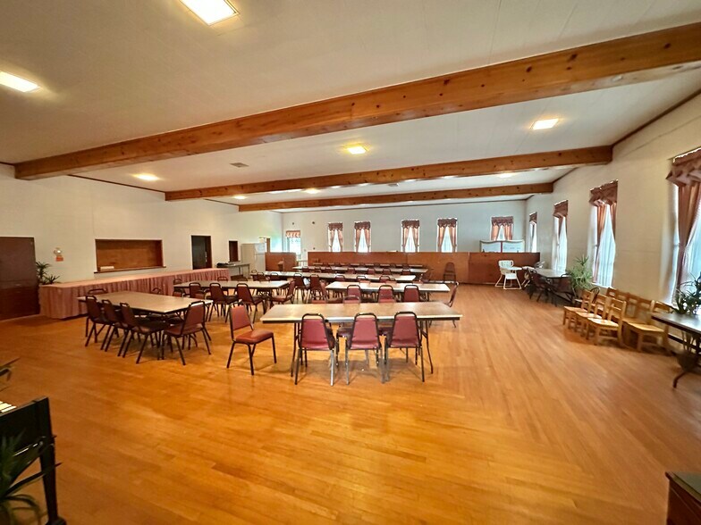 More Photos Of 206 Church St, Vienna Religious Facility For Sale