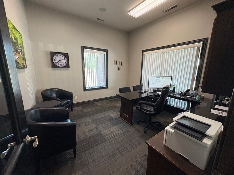 More Photos Of 2306 IFCU way, Lafayette Auto Dealership For Sale