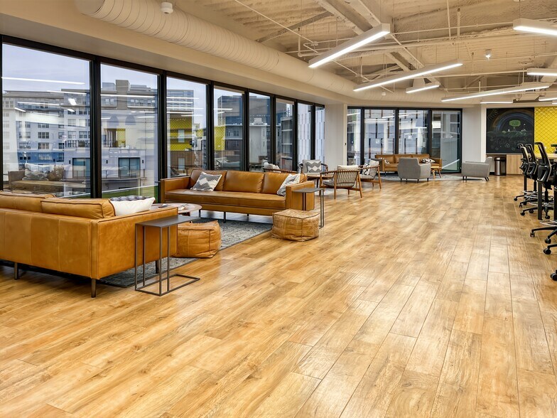 More Photos Of 3232 McKinney Ave, Dallas Coworking Space