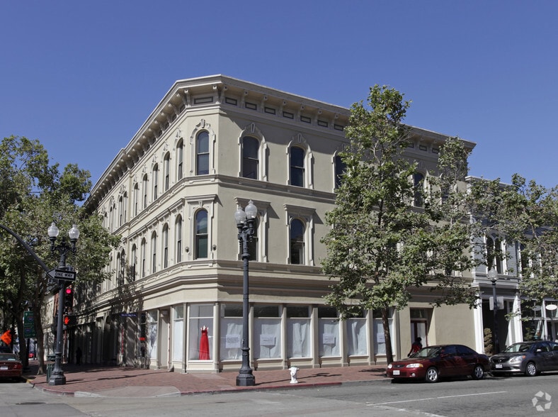 More Photos Of 452 8th St, Oakland Unknown For Lease