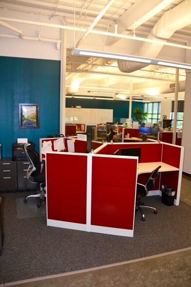 More Photos Of 101 Cosgrove Hill Ave, Chapel Hill Medical For Sale