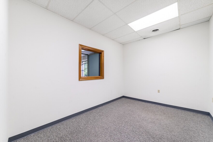 More Photos Of 2794 Indian Ripple Rd, Beavercreek Office For Sale