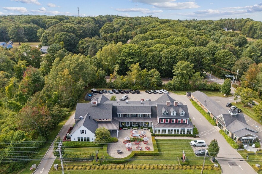 More Photos Of 2178 Post Rd, Wells Restaurant For Lease