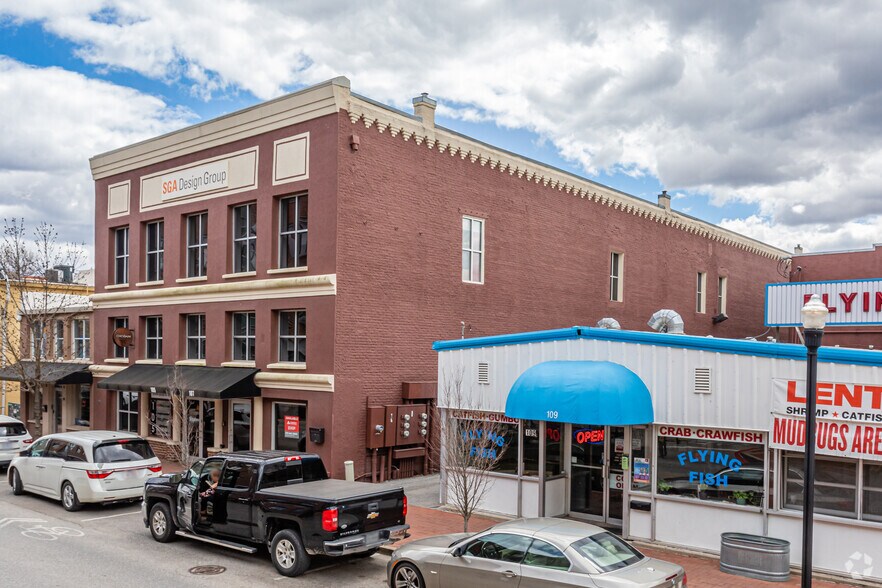 More Photos Of 105-107 NW 2nd St, Bentonville Loft Creative Space For Lease