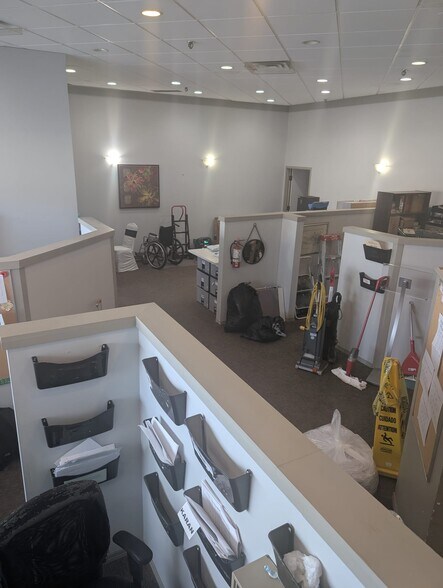 More Photos Of 4311 49 Ave, Red Deer Hotel For Sale