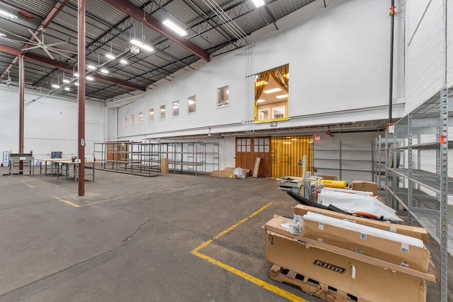 More Photos Of 1545 Hansford St, Charleston Light Distribution For Sale