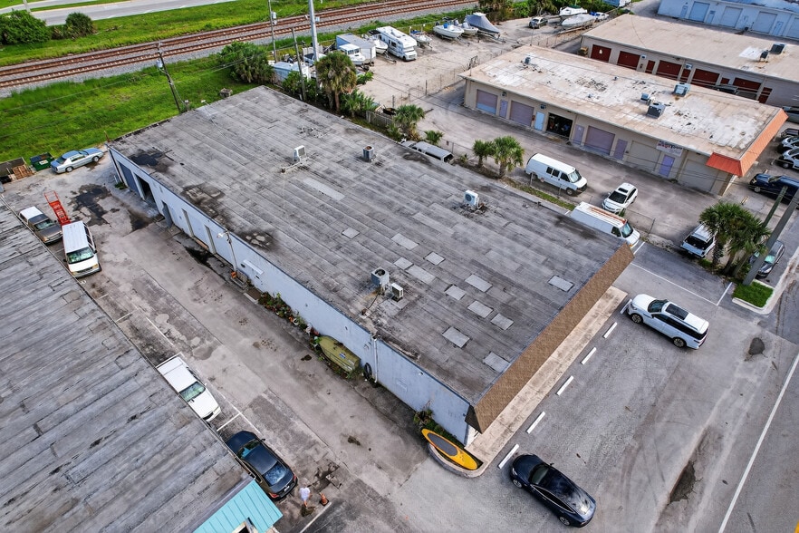 More Photos Of 1460 Cypress Dr, Jupiter Warehouse For Sale