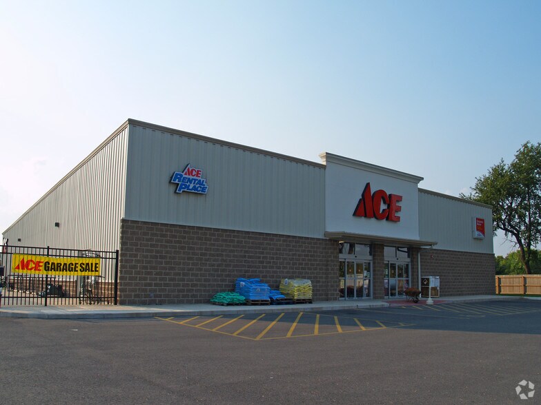 Primary Photo Of 361 Sycamore Rd, Genoa Freestanding For Lease