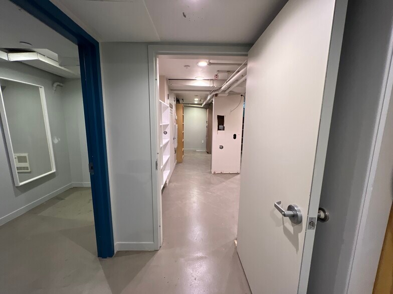 More Photos Of 172 Stanton St, New York Apartments For Lease