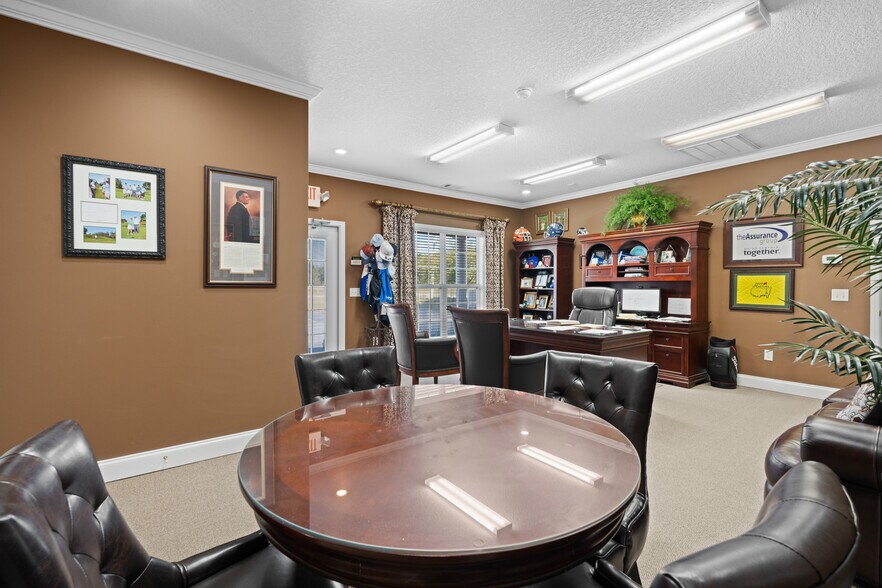 More Photos Of 1135 E. Hiawatha st, Metter Office For Sale