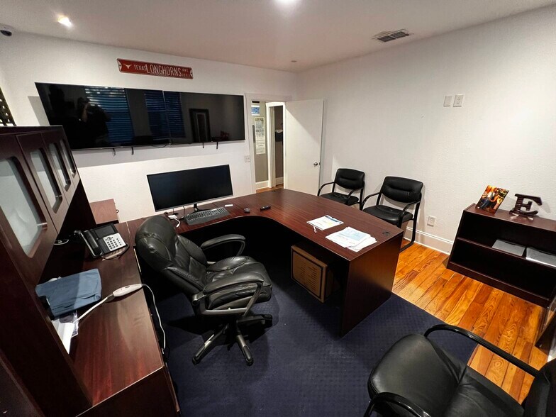 More Photos Of , Pflugerville Unknown For Sale