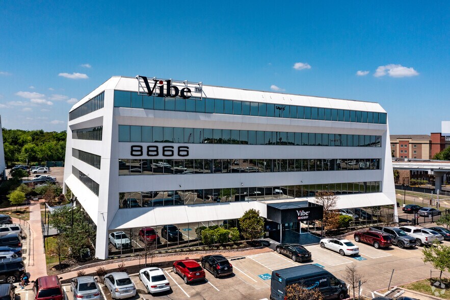 More Photos Of 8866 Gulf Fwy, Houston Coworking Space