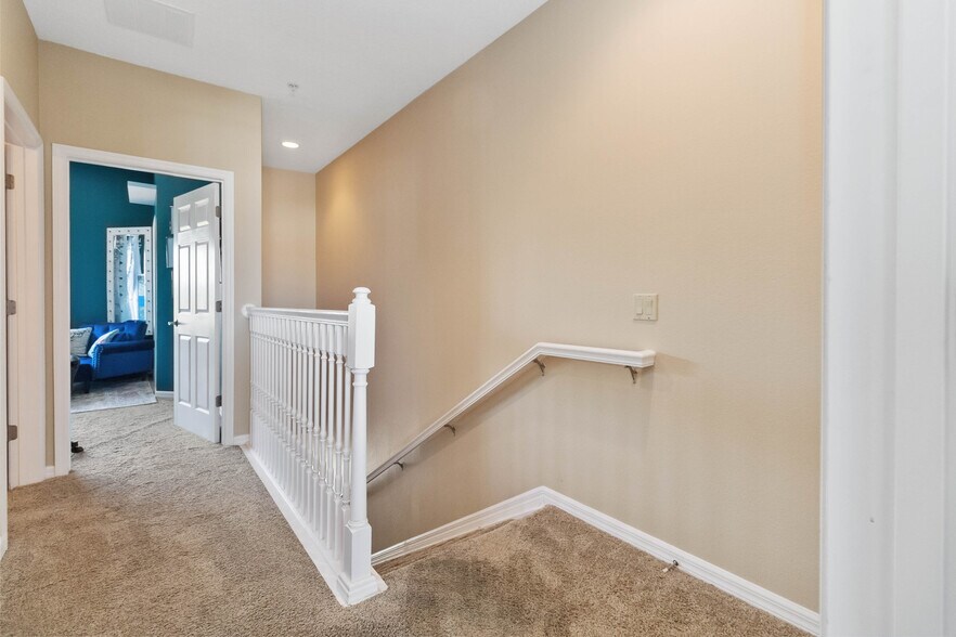 More Photos Of 3730 Avalon Park East Blvd, Orlando Office Residential For Sale