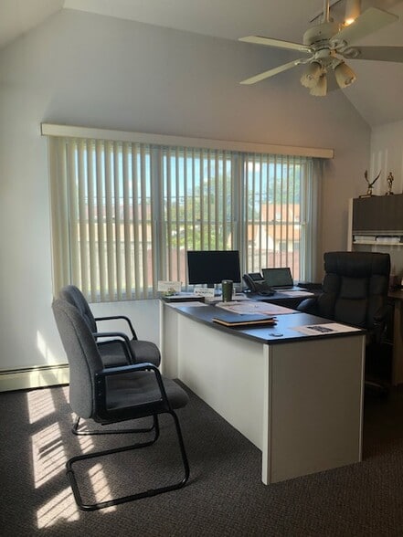 More Photos Of 1 Plumbridge Dr, Levittown Office Residential For Sale