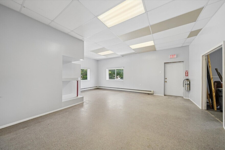 More Photos Of 21 Ann St, Brock Office For Sale