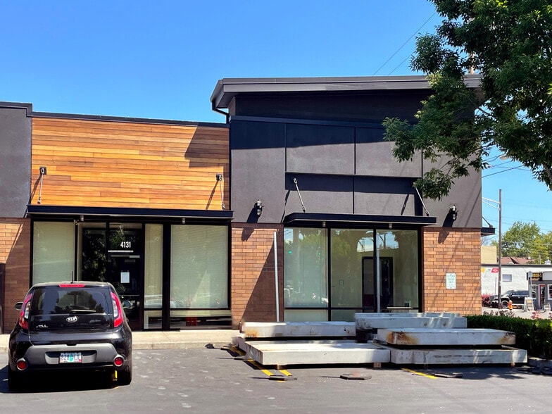 Primary Photo Of 4111-4163 SE Hawthorne Blvd, Portland Unknown For Lease