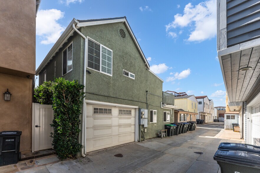 More Photos Of 126 E Balboa Blvd, Newport Beach Multifamily For Sale