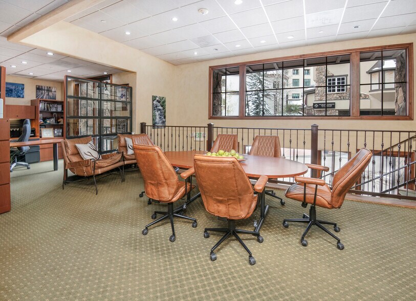 More Photos Of 63 Avondale Ln, Beaver Creek Storefront Retail Office For Sale