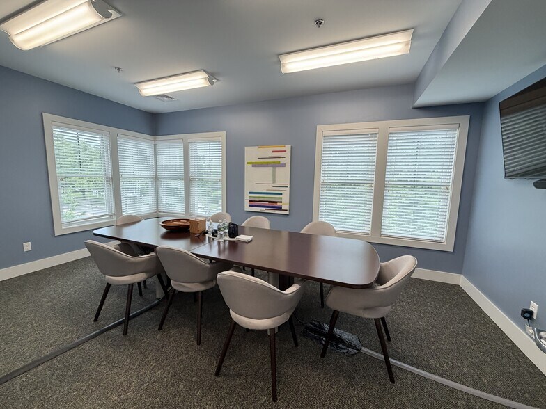 More Photos Of 90 Wall St, Madison Medical For Lease