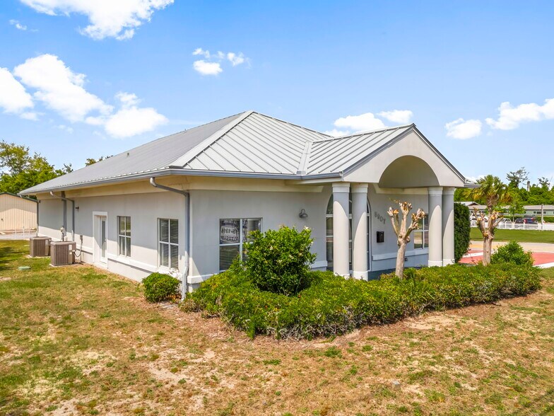 Primary Photo Of 5907 Sr-22, Panama City Funeral Home For Lease