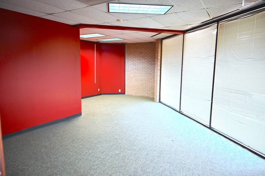 More Photos Of 14423 Cornerstone Village Dr, Houston Medical For Sale