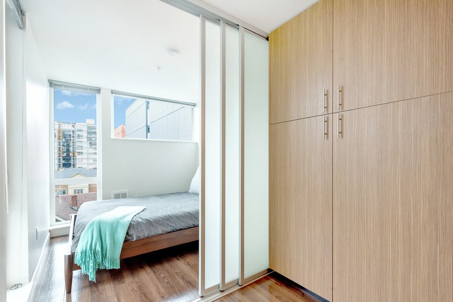 More Photos Of 900 NE 65th St, Seattle Apartments For Lease