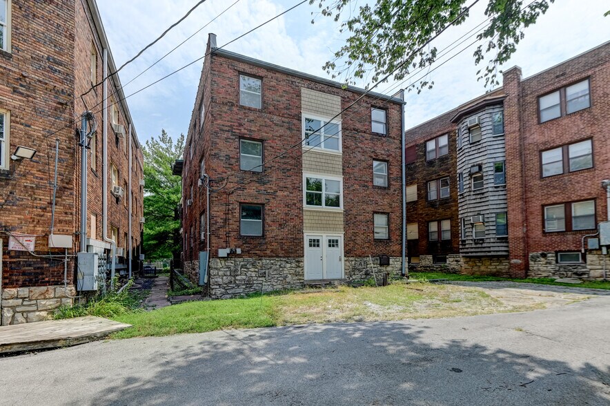 More Photos Of 2734 Charlotte St, Kansas City Apartments For Sale