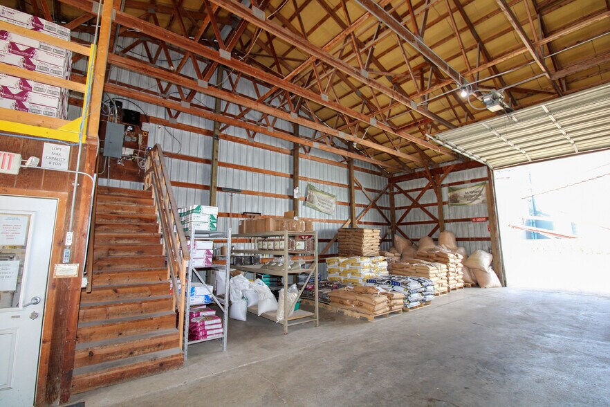 More Photos Of 107 8th Ave SW, Kasson Specialty For Sale
