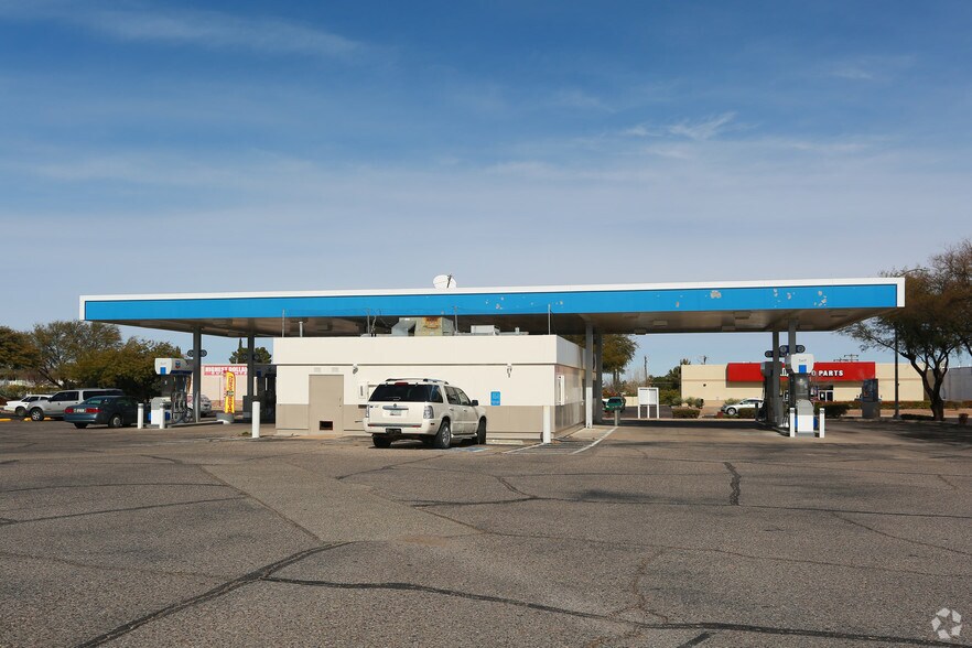 More Photos Of 1796 E Fry Blvd, Sierra Vista Service Station For Lease