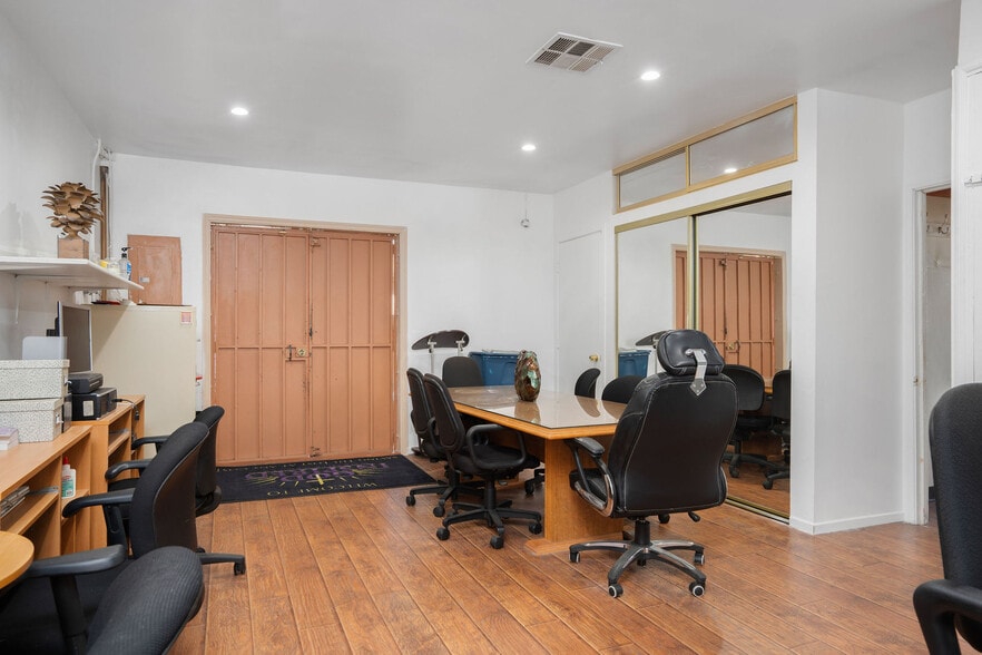 More Photos Of 8461 S San Pedro St, Los Angeles Religious Facility For Sale