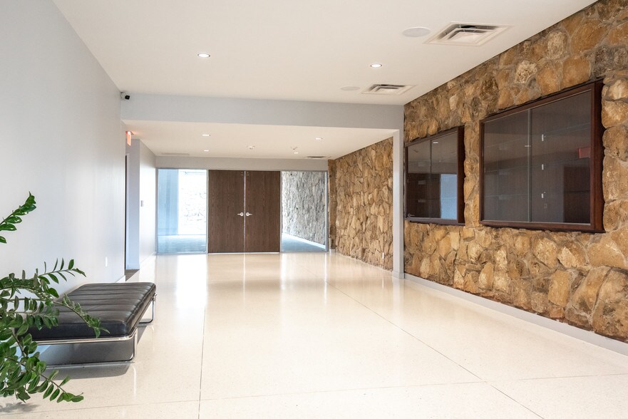 More Photos Of 1922 Anson Rd, Dallas Office For Lease