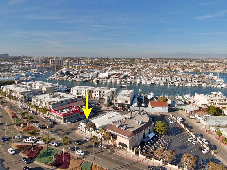 More Photos Of 2116 Newport Blvd, Newport Beach Freestanding For Lease