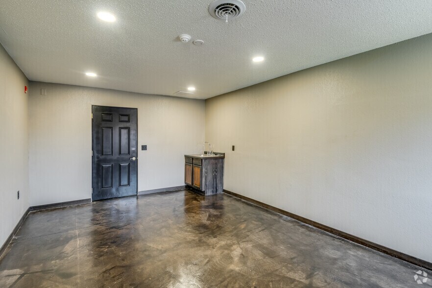 Photo of 1st Floor Ste 15