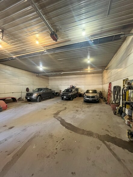 More Photos Of 1313 7th St, Saint Paul Park Industrial For Sale