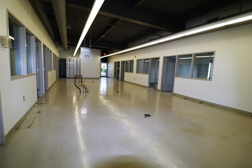 More Photos Of 620 State Rt 3 W, Clifton Medical For Sale