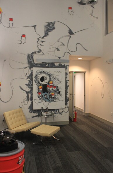More Photos Of 2475 Hollywood Blvd, Hollywood Office For Lease
