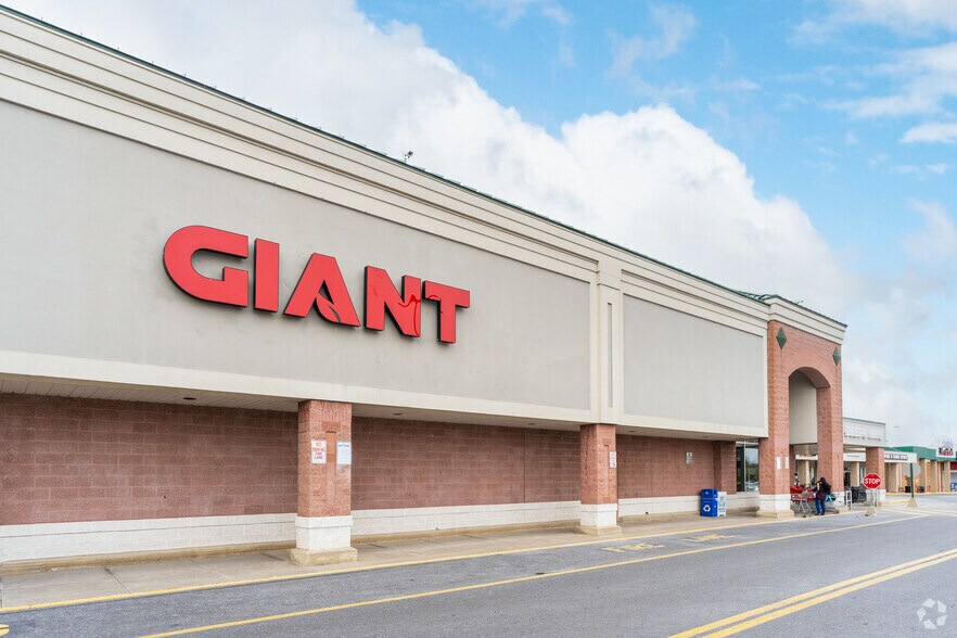 More Photos Of 1015 Club Ave, Bethlehem Unknown For Sale