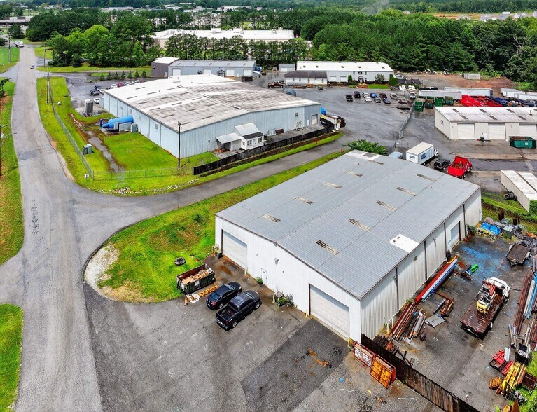 More Photos Of 459 Cadillac Pky, Dallas Warehouse For Sale