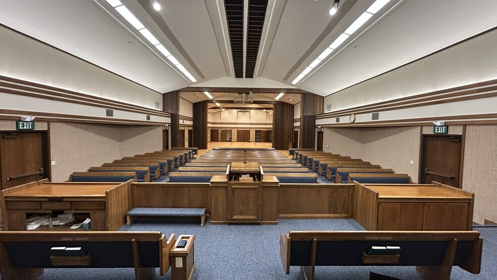 More Photos Of 10400 Henderson Rd, Ventura Religious Facility For Sale