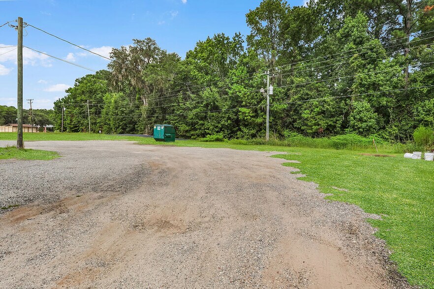 More Photos Of 40 Butler St, Midway Specialty For Sale