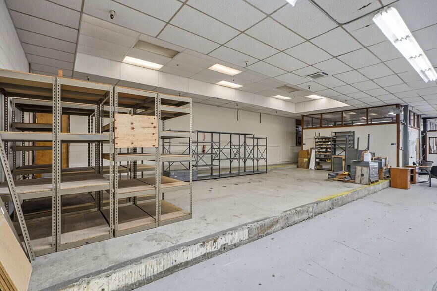 More Photos Of 1420 Healdsburg Ave, Healdsburg Flex For Sale