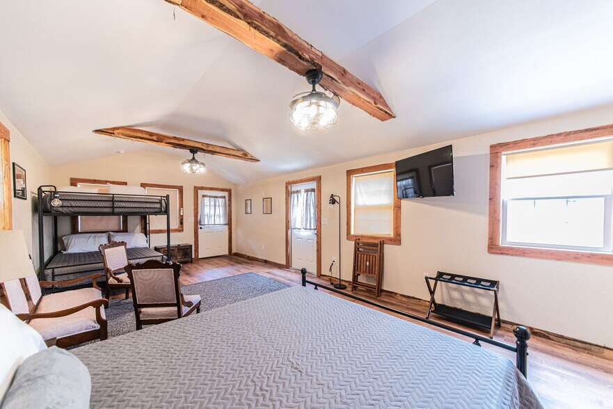 More Photos Of 140 E Commerce Ave, Grand Rivers Lodge Meeting Hall For Sale