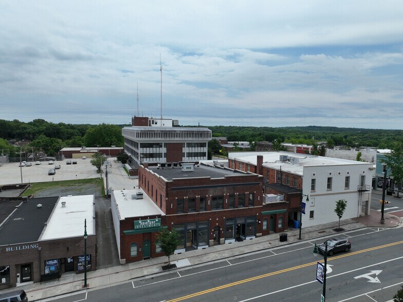 More Photos Of 114-118 E Main St, Albemarle Office For Lease
