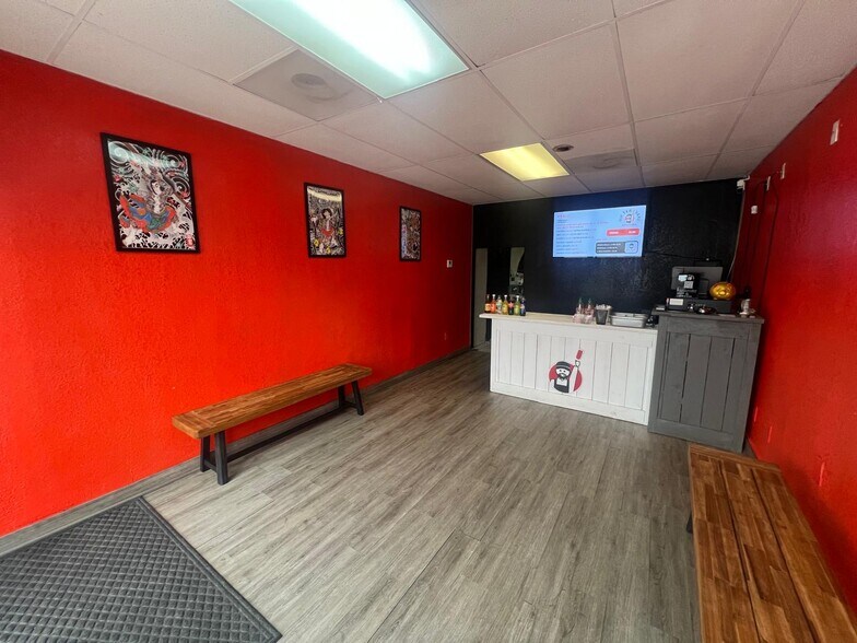 More Photos Of 3124 Strong Ave, Kansas City Restaurant For Sale