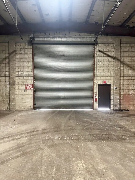 More Photos Of 975 Burnt Tavern Rd, Brick Industrial For Lease