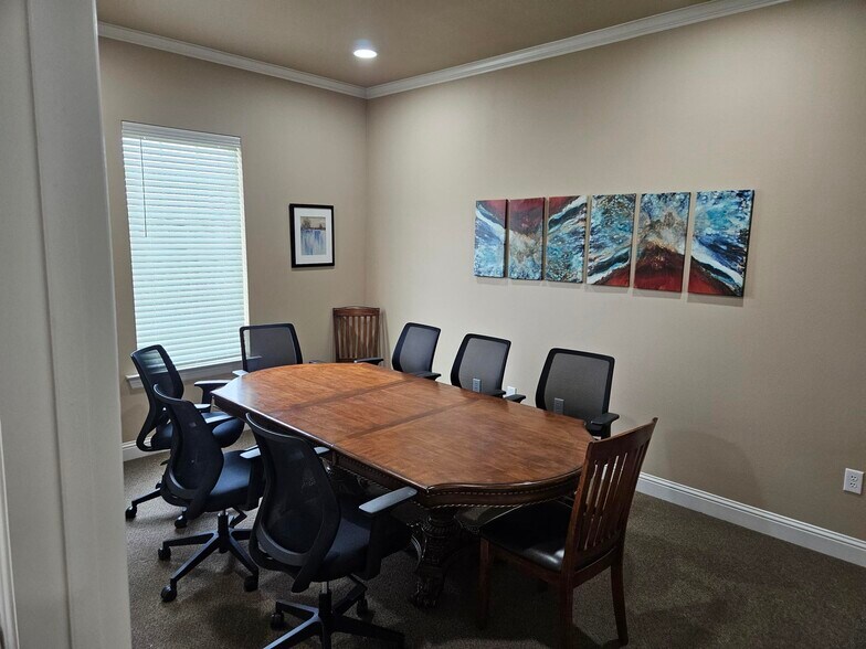 More Photos Of 1067 FM 306, New Braunfels Office For Lease