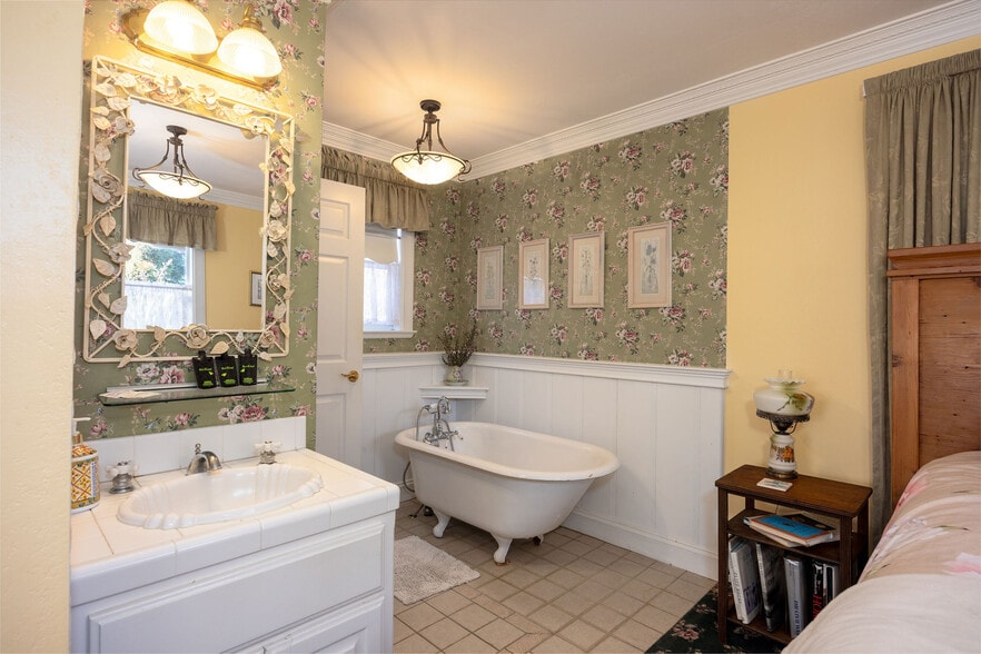 More Photos Of 393 Stage Rd, Pescadero Hospitality For Sale